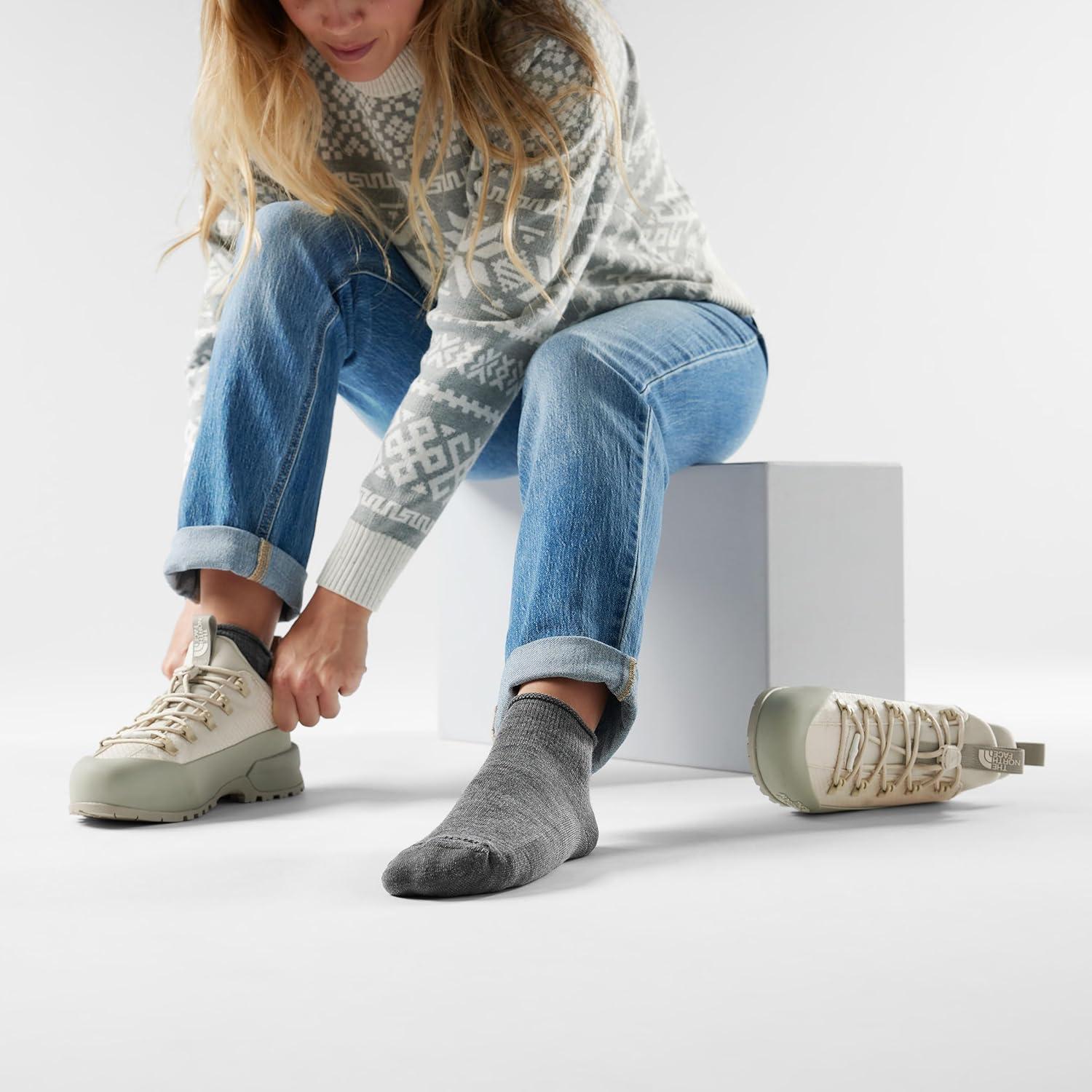 imageSmartwool Womens Everyday Roll Top Ankle SocksMedium Gray